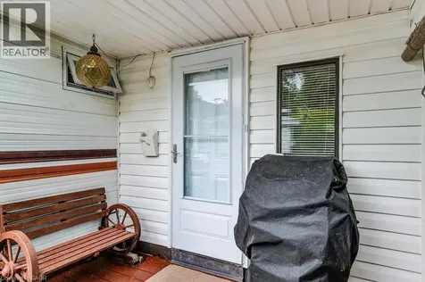 691 Oak Crescent Centre Wellington ON N1M 2W5