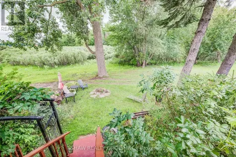 691 Oak Crescent Centre Wellington ON N1M 2W5