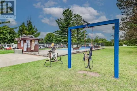 691 Oak Crescent Centre Wellington ON N1M 2W5