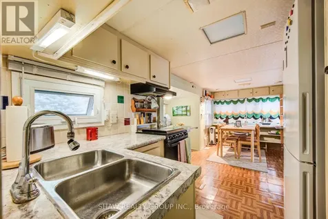 691 Oak Crescent Centre Wellington ON N1M 2W5