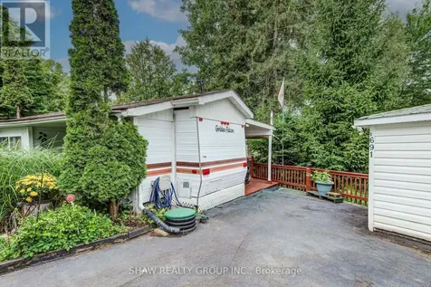 691 Oak Crescent Centre Wellington ON N1M 2W5