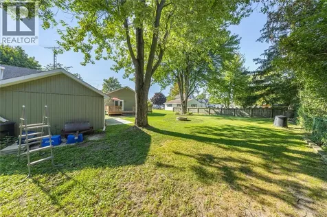 452 Maude Street Petrolia ON N0N 1E0