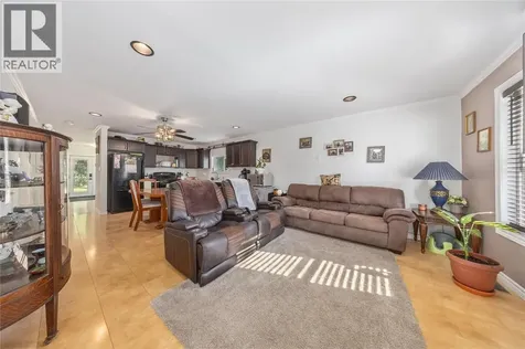 452 Maude Street Petrolia ON N0N 1E0