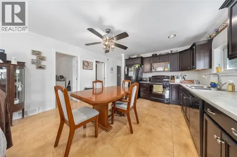 452 Maude Street Petrolia ON N0N 1E0