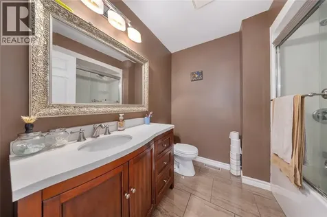 452 Maude Street Petrolia ON N0N 1E0