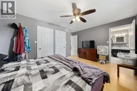 452 Maude Street Petrolia ON N0N 1E0