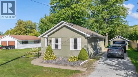 452 Maude Street Petrolia ON N0N 1E0