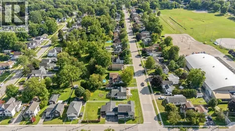 452 Maude Street Petrolia ON N0N 1E0