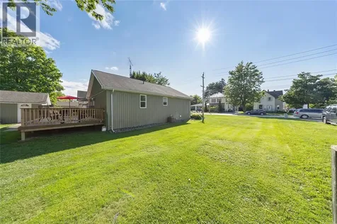 452 Maude Street Petrolia ON N0N 1E0
