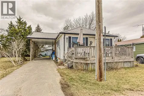 14 Bass Lane Long Point ON N0E 1M0