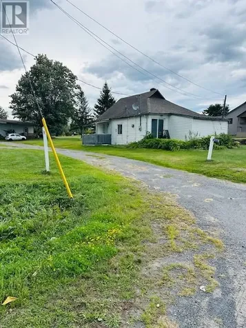 18787 County Road 2 Road South Glengarry ON K6H 7J8