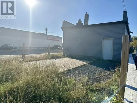 122 Scott Street Fort Frances ON P9A 1G6