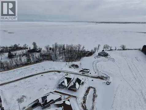 67 Hunter Drive Port Rowan ON N0E 1M0