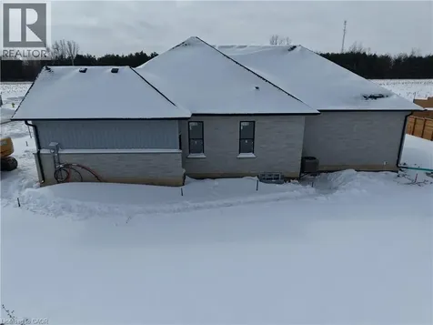 67 Hunter Drive Port Rowan ON N0E 1M0