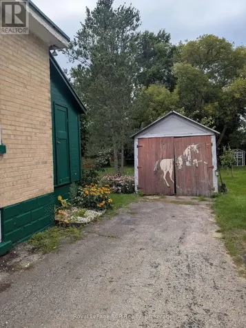 616 9th Avenue Hanover ON N4N 2M8