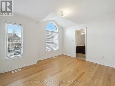 6 Bannister Road Barrie ON L9J 0L5