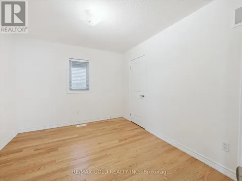 6 Bannister Road Barrie ON L9J 0L5