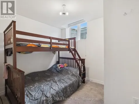 6 Bannister Road Barrie ON L9J 0L5
