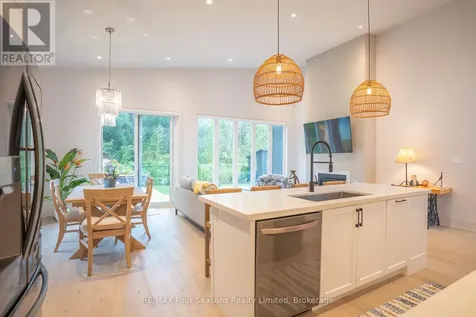 102 Goldie Court Blue Mountains ON N0H 1J0