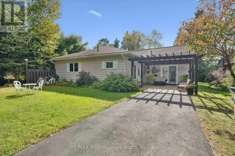 166 Lakeview Avenue Kearney ON P0A 1M0