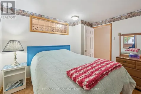 166 Lakeview Avenue Kearney ON P0A 1M0