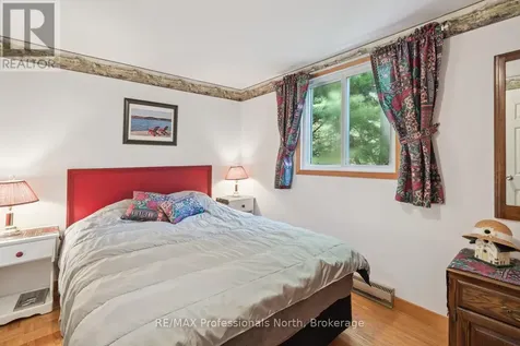 166 Lakeview Avenue Kearney ON P0A 1M0