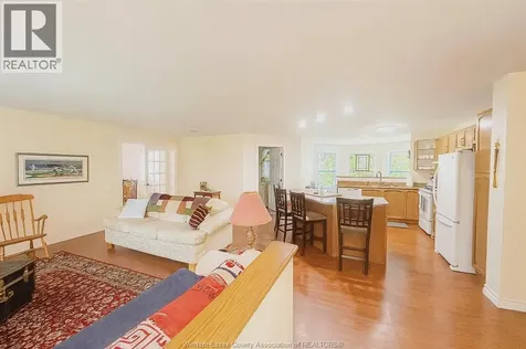 761 East West Road Pelee Island ON N0R 1M0