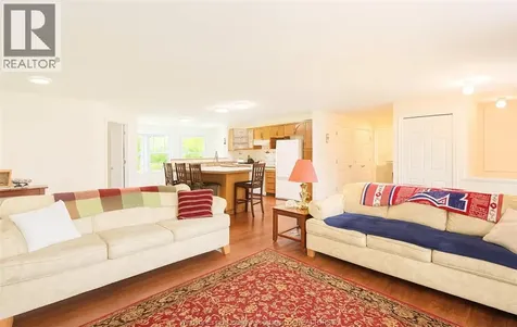 761 East West Road Pelee Island ON N0R 1M0