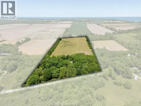 761 East West Road Pelee Island ON N0R 1M0