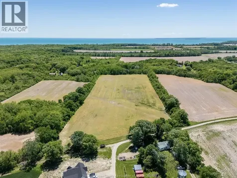 761 East West Road Pelee Island ON N0R 1M0