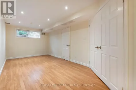 619 Wild Ginger Avenue Waterloo ON N2V 2X1