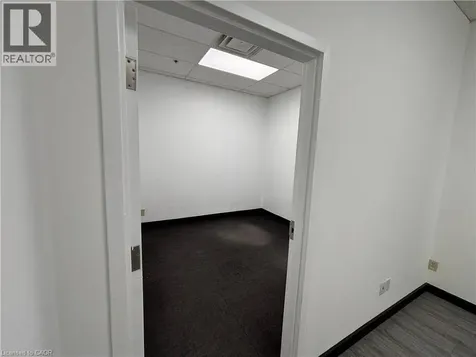 3070 Mainway Burlington ON L7M 3X1
