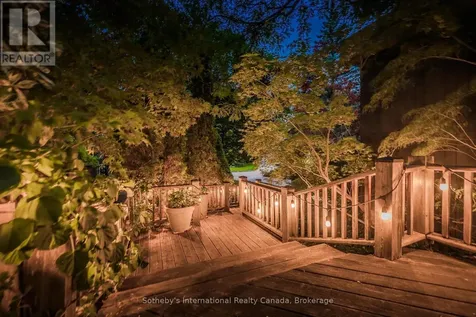 348 Browning Place Waterloo ON N2L 2W3