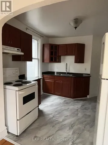 446 Cambridge Street South Ottawa ON K1S 4H7
