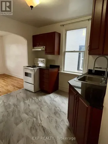 446 Cambridge Street South Ottawa ON K1S 4H7