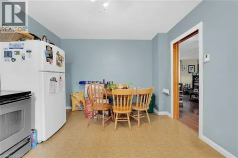 526 Steele Street Port Colborne ON L3K 4Y3