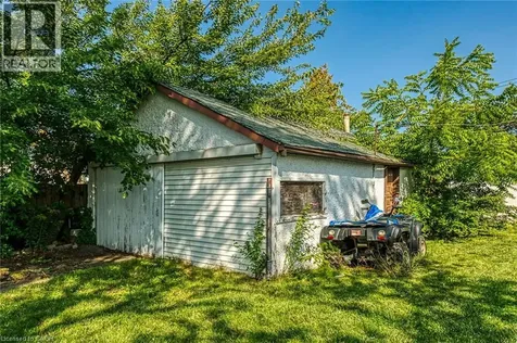 526 Steele Street Port Colborne ON L3K 4Y3
