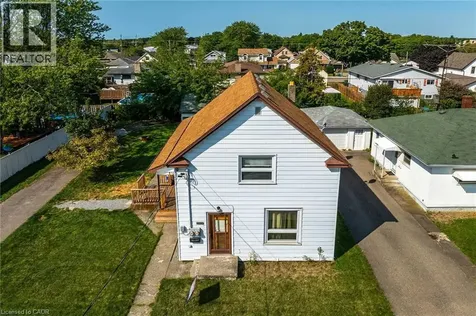 526 Steele Street Port Colborne ON L3K 4Y3