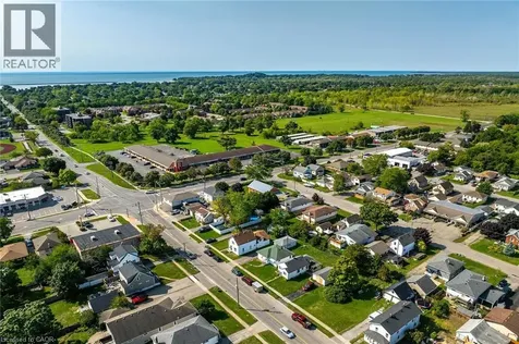 526 Steele Street Port Colborne ON L3K 4Y3