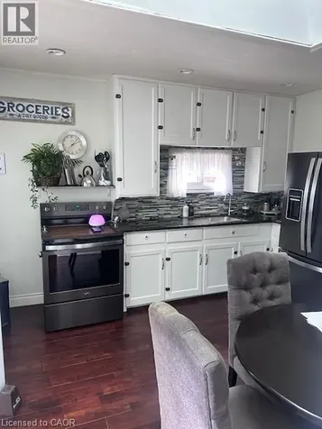 84 Barons Avenue North Hamilton ON L8H 5A4