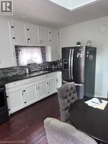 84 Barons Avenue North Hamilton ON L8H 5A4