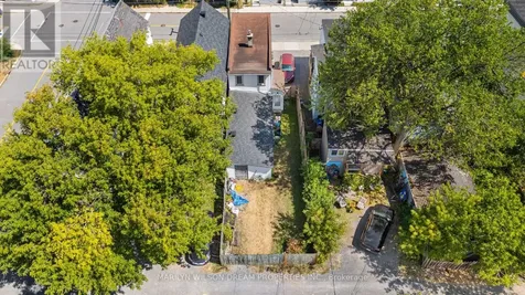 104 Carruthers Avenue Ottawa ON K1Y 1N5