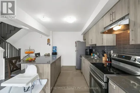 38 Silo Mews Barrie ON L9J 0V3