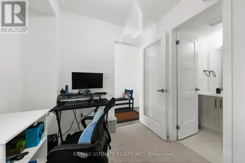 38 Silo Mews Barrie ON L9J 0V3