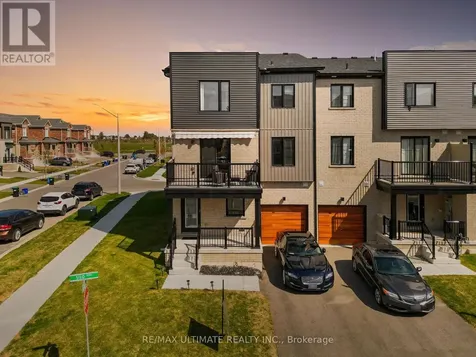 38 Silo Mews Barrie ON L9J 0V3