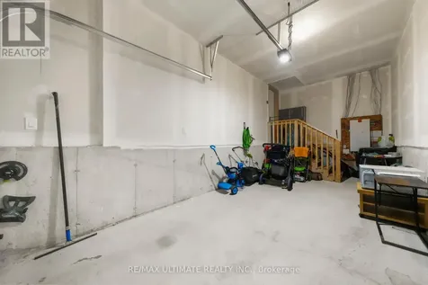 38 Silo Mews Barrie ON L9J 0V3