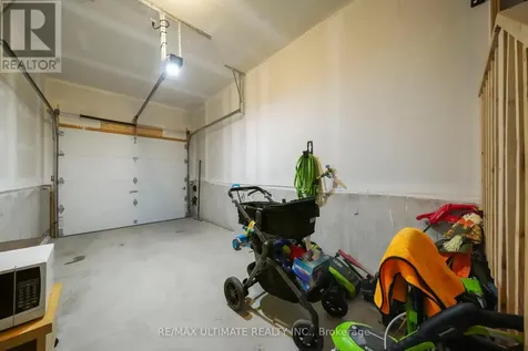 38 Silo Mews Barrie ON L9J 0V3
