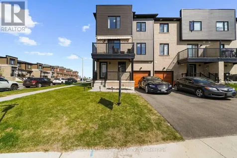 38 Silo Mews Barrie ON L9J 0V3