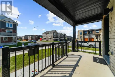 38 Silo Mews Barrie ON L9J 0V3