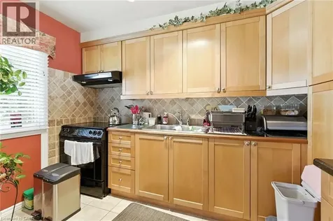 145 Rice Avenue Hamilton ON L9C 6R3